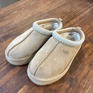 UGG Tazz Beige Suede Slip-Ons with Patterned Trim